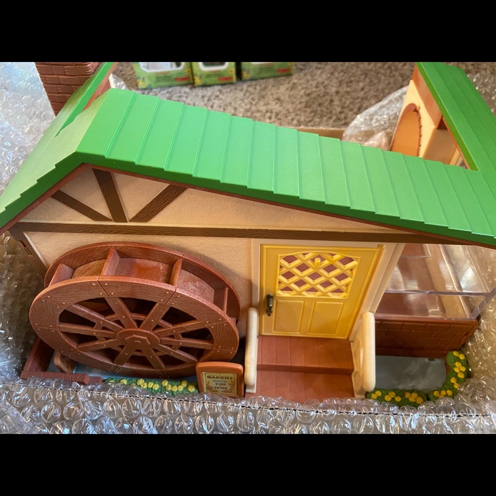 Sylvanian Familie Calico critter water mill bakery